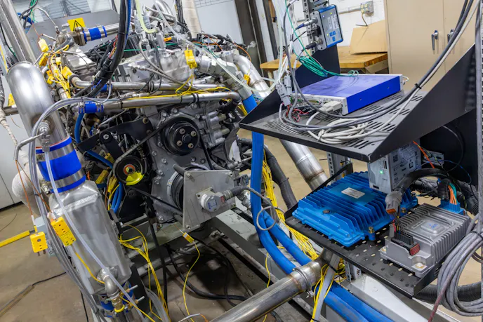 Close up of SwRI hydrogen engine setup