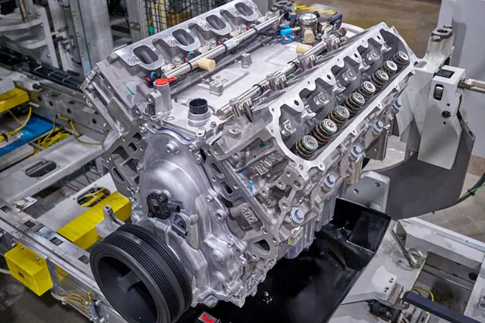 Gen-6 small block engine